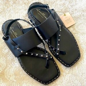 Brand New Avellini Genuine Leather Black Studded Multi Strap Sandals Italy